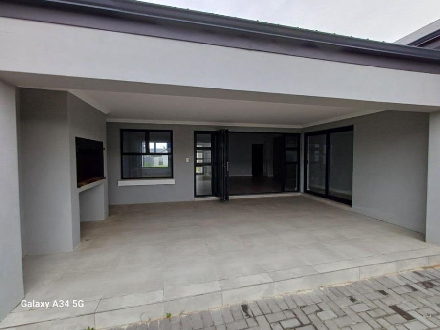 4 Bedroom Property for Sale in Paarl South Western Cape